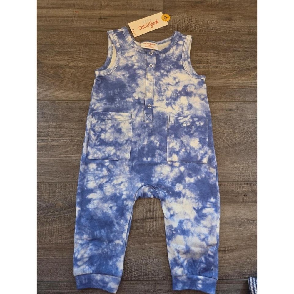 Cat and jack baby boy romper 3-6 mos